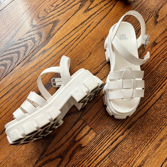 Target Platform Sandals - Picture 2 of 2
